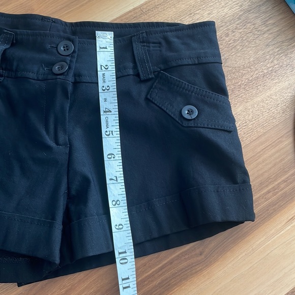 Ponny tail black shorts - Picture 5 of 8